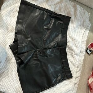 Zara women’s pleather black shorts